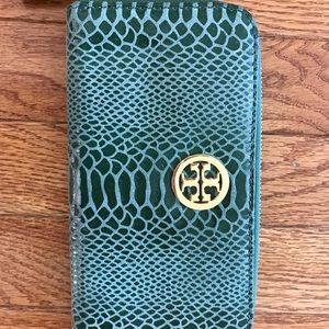 Tory Burch wallet